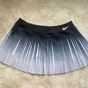 Nike Dri-Fit Tennis Skirt Ombré / Micro Pleat Black/Gray Large